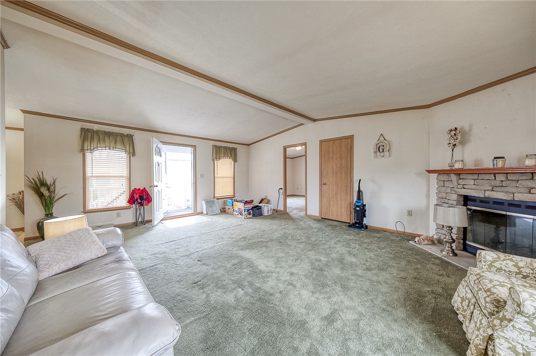 Cranberry Twp, Pennsylvania 16066, United States, 3 Bedrooms Bedrooms, ,2 BathroomsBathrooms,Residential,Pending,109059