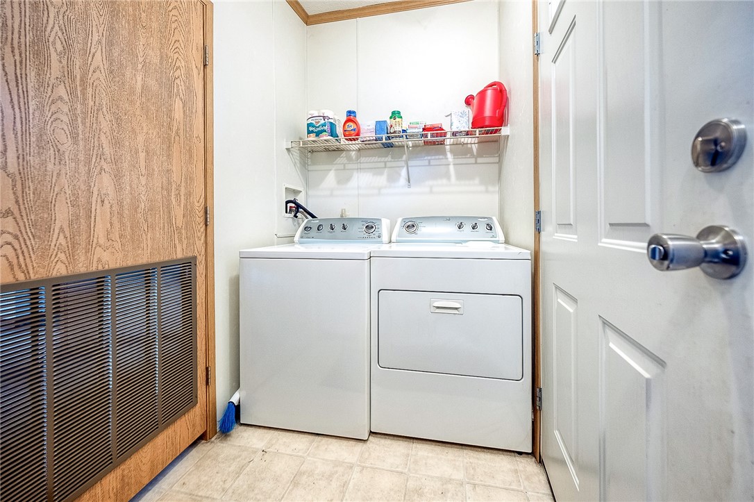 Cranberry Twp, Pennsylvania 16066, United States, 3 Bedrooms Bedrooms, ,2 BathroomsBathrooms,Residential,Pending,109059