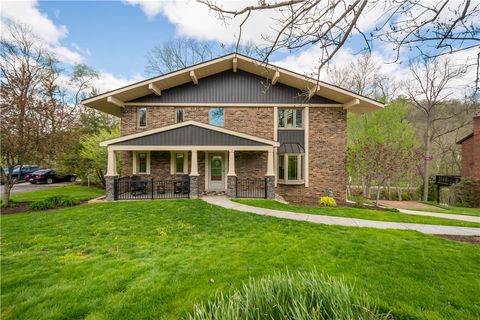 Photo of 201 Hemlock Dr, McMurray, PA 15317 (MLS # 1749380)