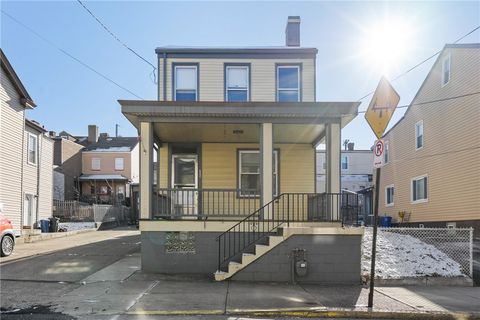 Photo of 327-329 Ella St, Pittsburgh, PA 15224 (MLS # 1752216)