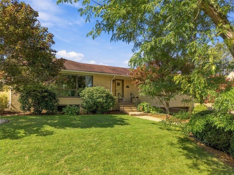 Photo for 13 Carleton Dr