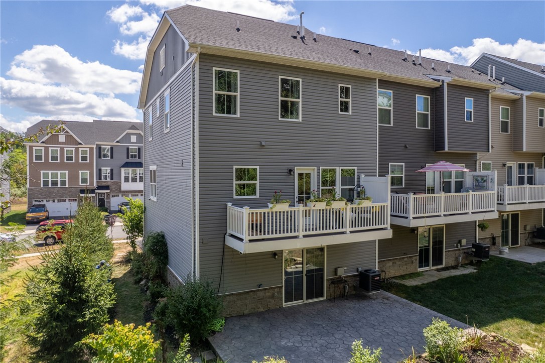 South Park, Pennsylvania 15129, United States, 3 Bedrooms Bedrooms, ,3 BathroomsBathrooms,Residential,Active,224976