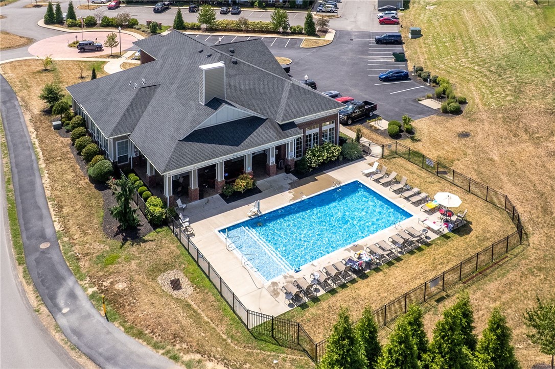 South Park, Pennsylvania 15129, United States, 3 Bedrooms Bedrooms, ,3 BathroomsBathrooms,Residential,Active,224976