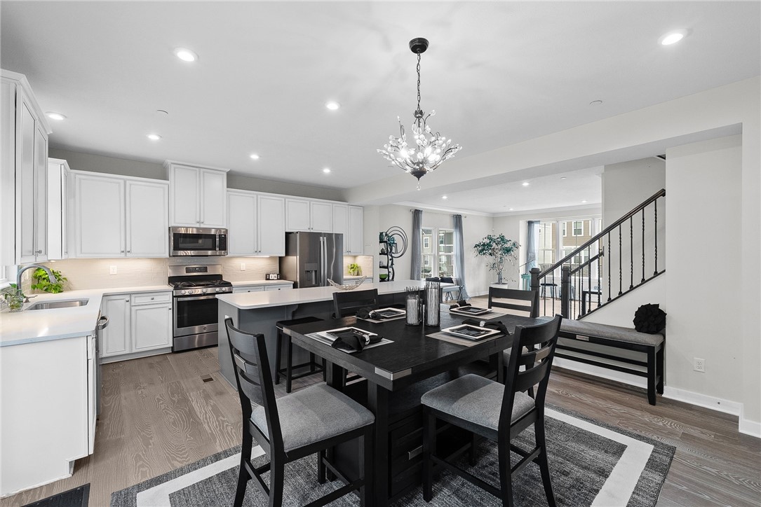 South Park, Pennsylvania 15129, United States, 3 Bedrooms Bedrooms, ,3 BathroomsBathrooms,Residential,Active,224976