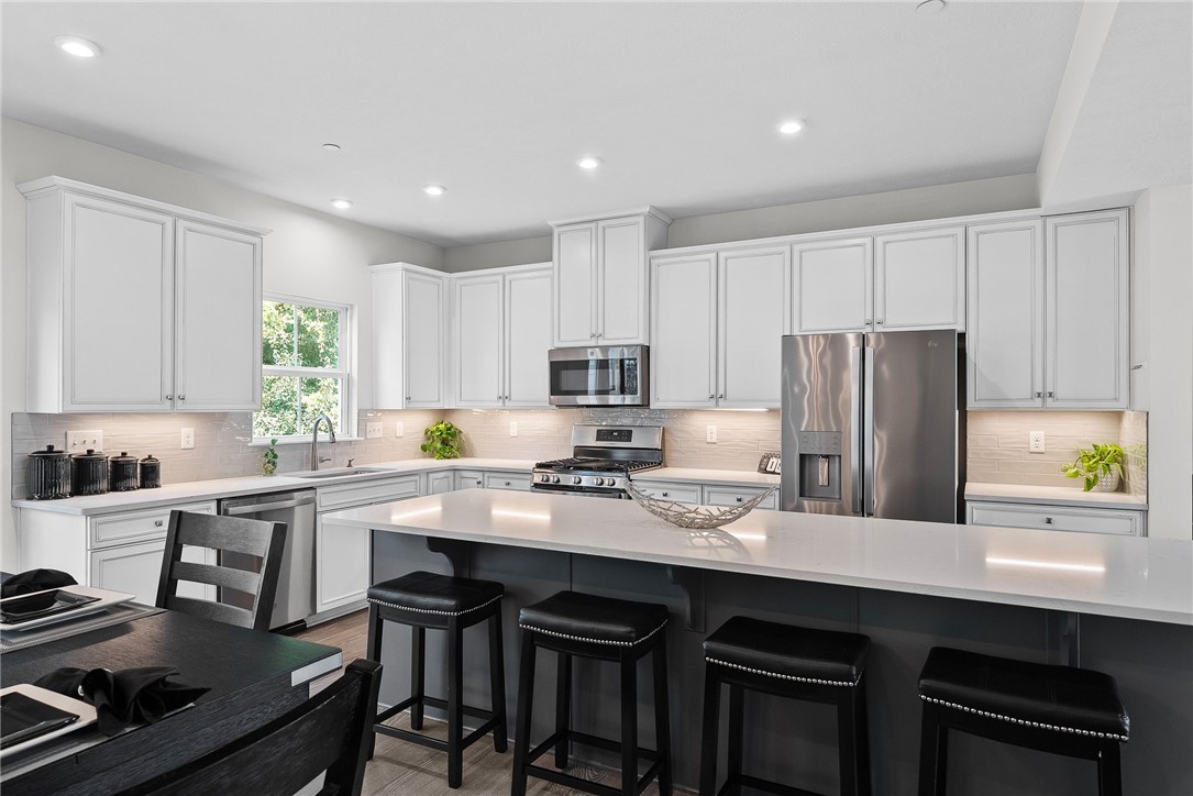 South Park, Pennsylvania 15129, United States, 3 Bedrooms Bedrooms, ,3 BathroomsBathrooms,Residential,Active,224976