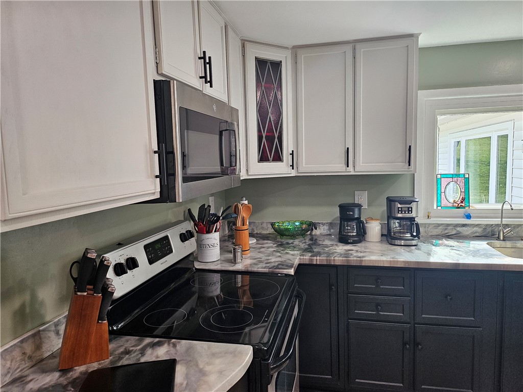 Slippery Rock Boro, Pennsylvania 16057, United States, 3 Bedrooms Bedrooms, ,2 BathroomsBathrooms,Residential,Contingent,133661