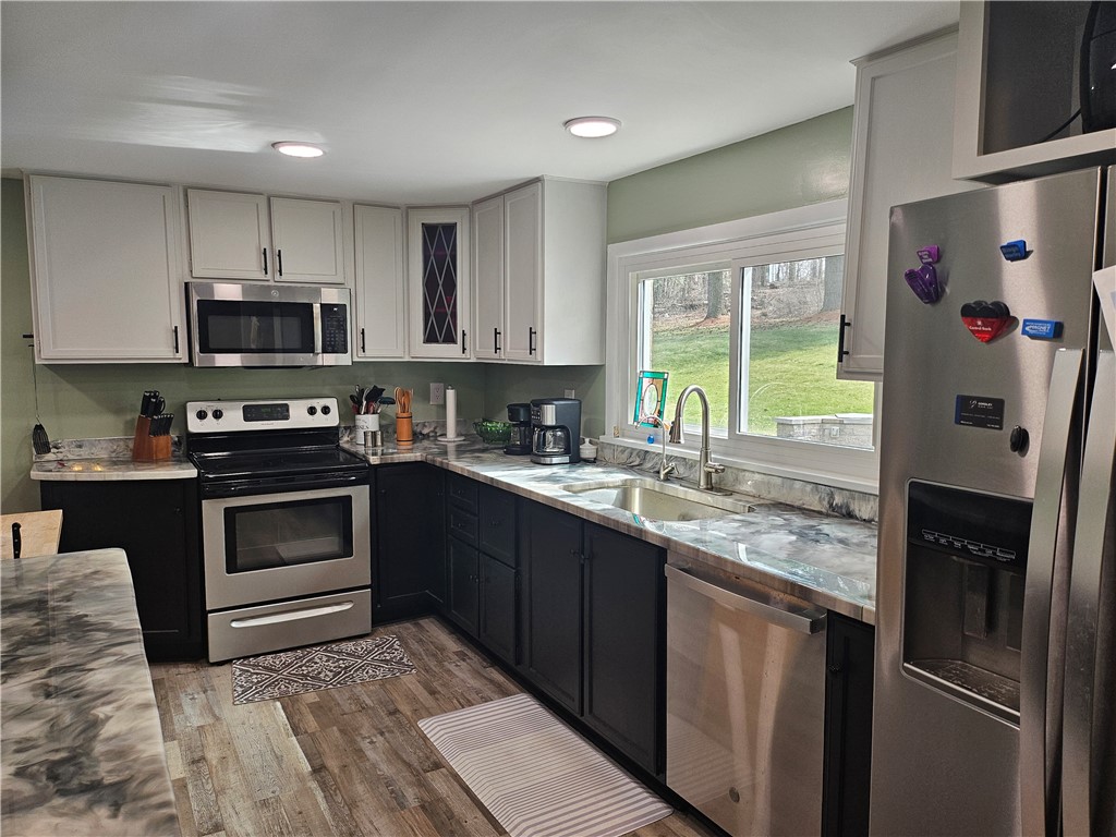 Slippery Rock Boro, Pennsylvania 16057, United States, 3 Bedrooms Bedrooms, ,2 BathroomsBathrooms,Residential,Contingent,133661