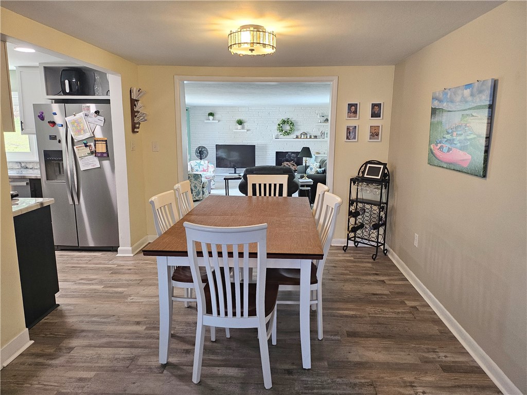 Slippery Rock Boro, Pennsylvania 16057, United States, 3 Bedrooms Bedrooms, ,2 BathroomsBathrooms,Residential,Contingent,133661