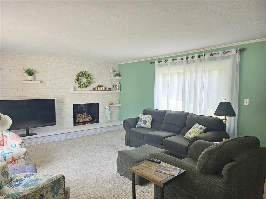 Slippery Rock Boro, Pennsylvania 16057, United States, 3 Bedrooms Bedrooms, ,2 BathroomsBathrooms,Residential,Contingent,133661