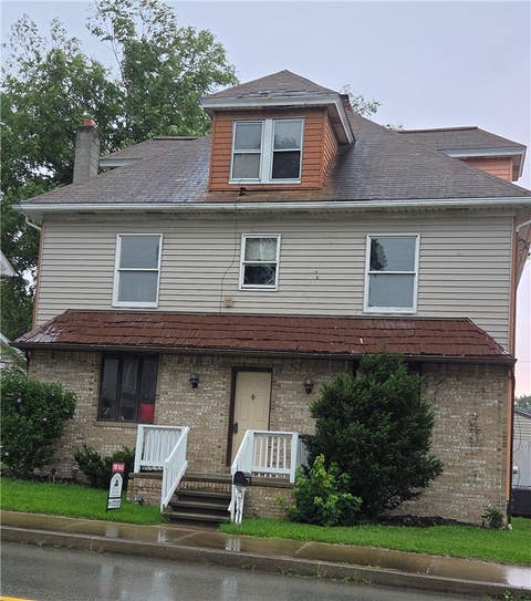 Photo for 321 E 4th St