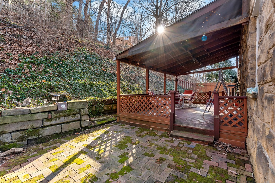 365 Olancha Ave Ave, Brentwood, Pennsylvania image 23