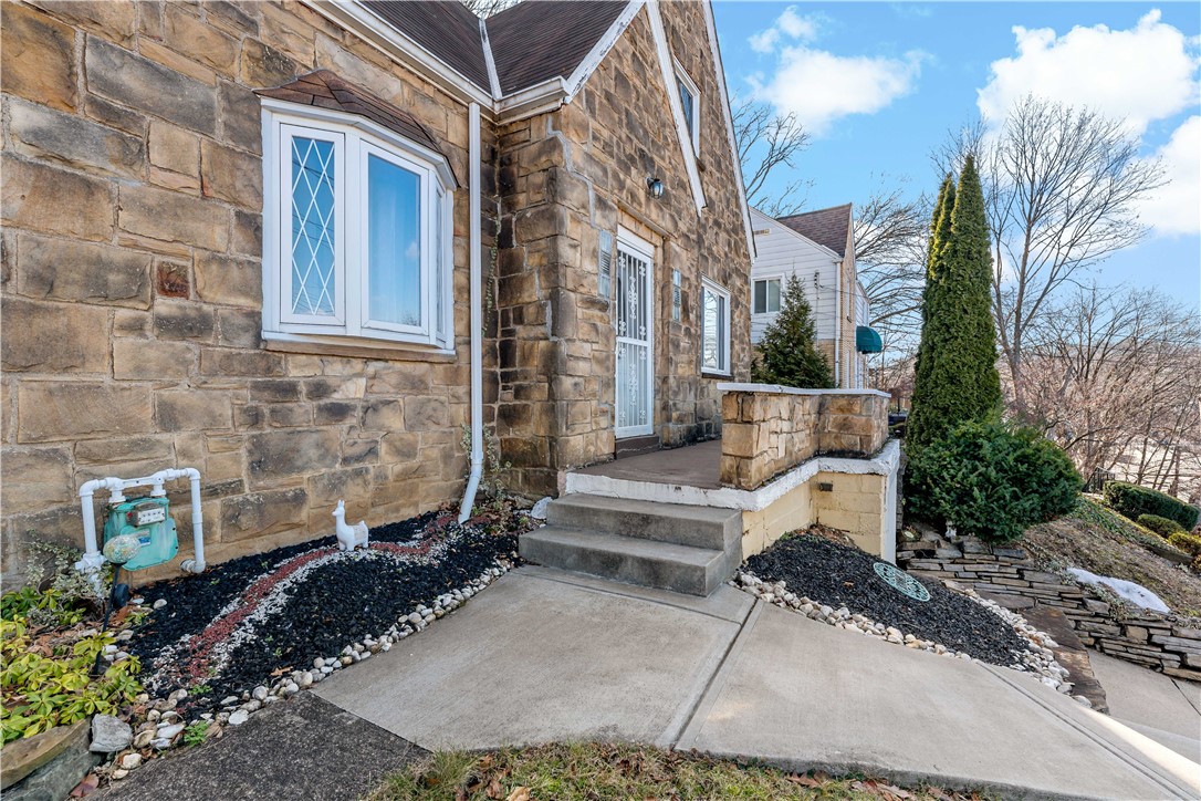 365 Olancha Ave Ave, Brentwood, Pennsylvania image 21