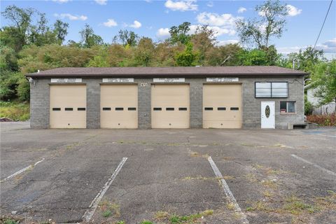 Photo of 972 Cochran Mill Rd, Pittsburgh, PA 15236 (MLS # 1724132)