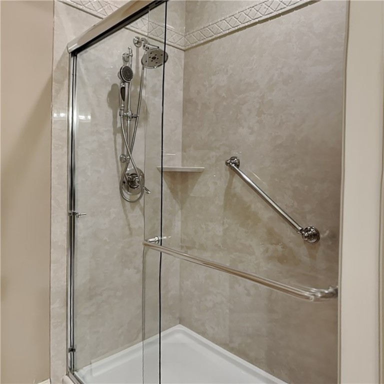 Ohio Twp, Pennsylvania 15143, United States, 4 Bedrooms Bedrooms, ,4 BathroomsBathrooms,Residential,Contingent,92008