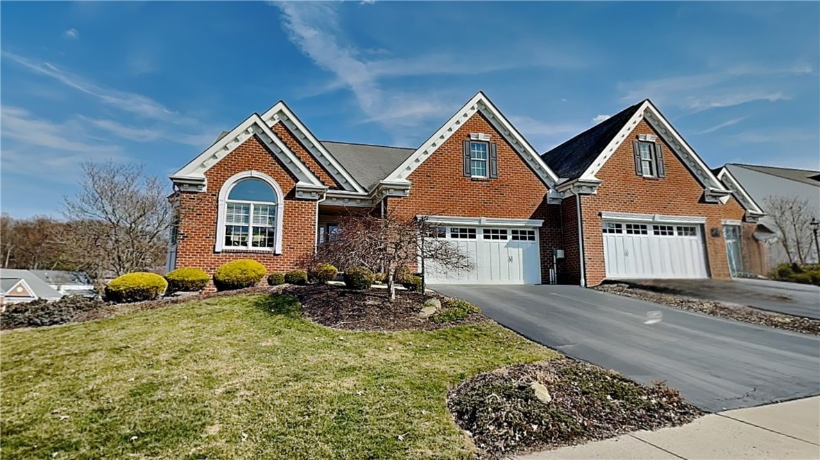Ohio Twp, Pennsylvania 15143, United States, 4 Bedrooms Bedrooms, ,4 BathroomsBathrooms,Residential,Contingent,92008