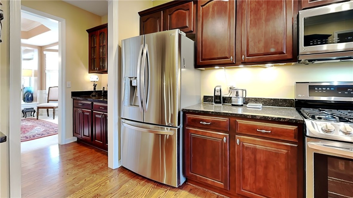 Ohio Twp, Pennsylvania 15143, United States, 4 Bedrooms Bedrooms, ,4 BathroomsBathrooms,Residential,Contingent,92008