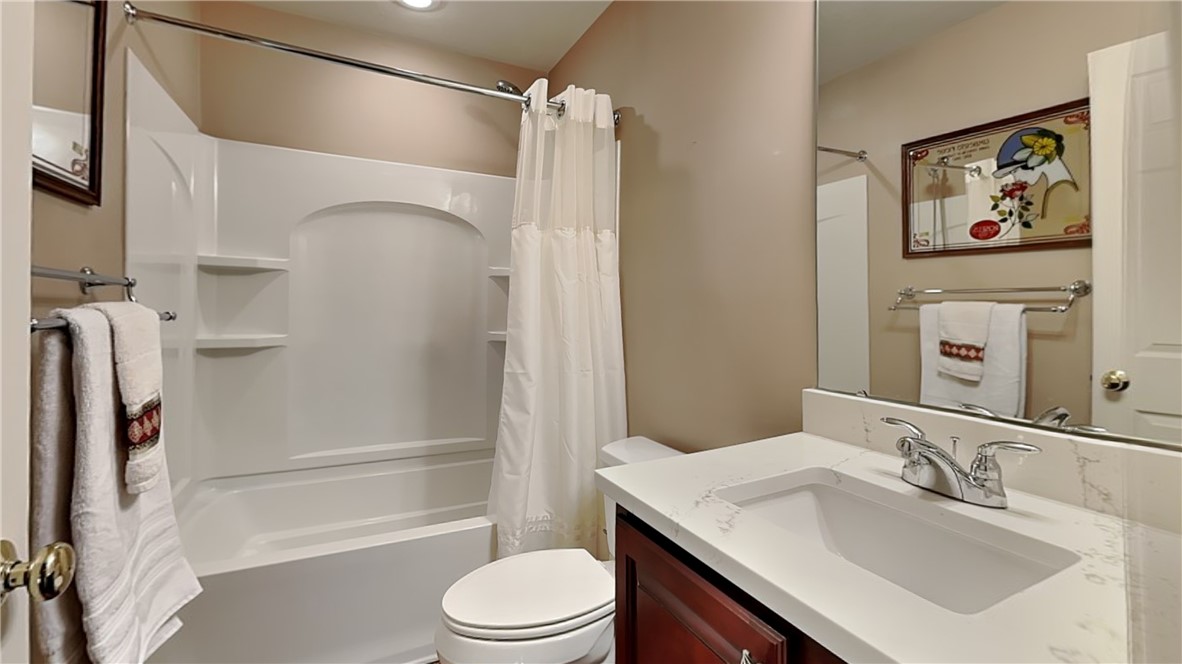 Ohio Twp, Pennsylvania 15143, United States, 4 Bedrooms Bedrooms, ,4 BathroomsBathrooms,Residential,Contingent,92008