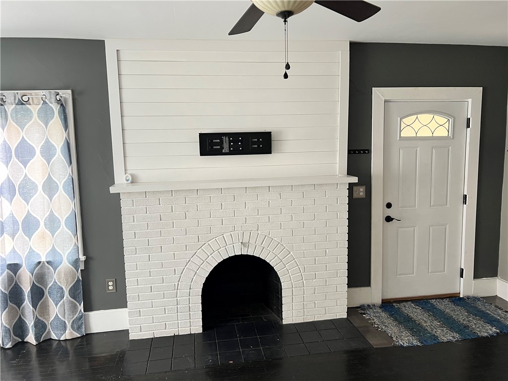 406 Service Ave
