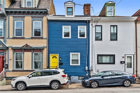 Photo of 1827 Lowrie St, Pittsburgh, PA 15212 (MLS # 1746025)