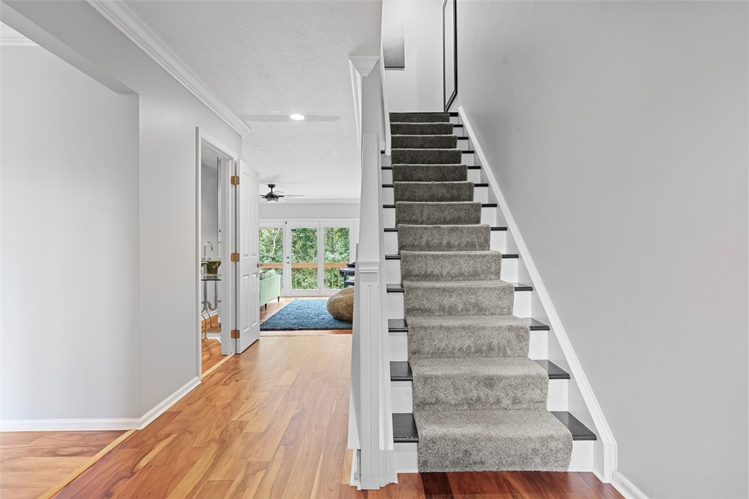 1606 Stone Mansion Drive