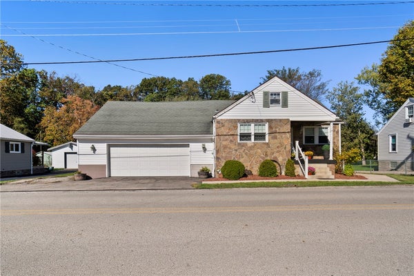 129 TOWNSHIP DR, UNIONTOWN, PA 15401 - Image d6c7bb3f8e663b6219eddc25233e4fdb/2017015553