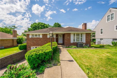 Photo of 1599 Collier Ave, Carnegie, PA 15106 (MLS # 1759520)