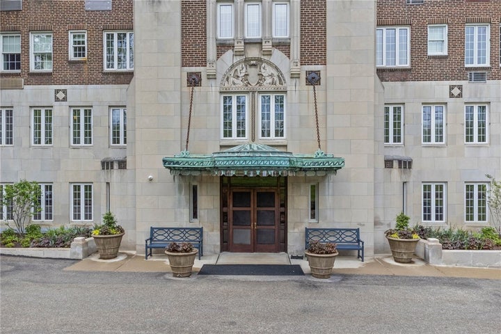 Photo 1 of 47 — 5023 Frew Street 9C, Squirrel Hill, PA 15213