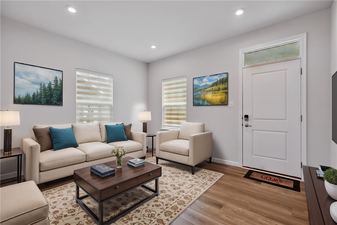6 Dana Dr