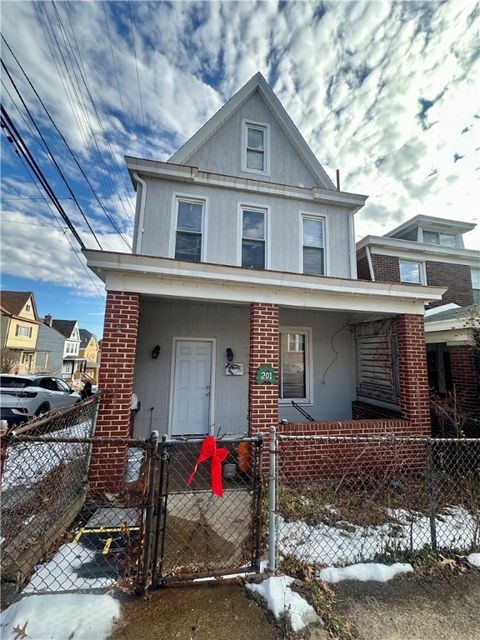 Photo of 201 Clover St, Pittsburgh, PA 15210 (MLS # 1734933)