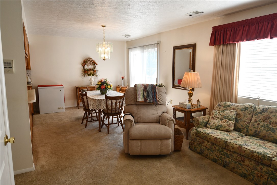 320 Sims St A4