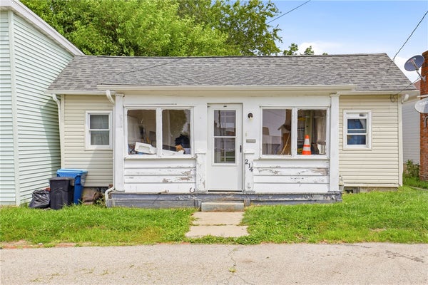 214 W VINE ST, MOUNT PLEASANT, PA 15666 - Image d718d32ef509fe84140451fd36e02b31/1708615094
