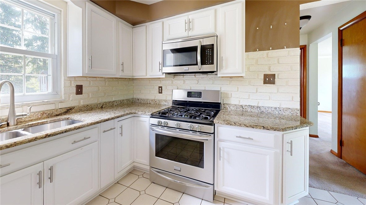 121 Rosemont Dr