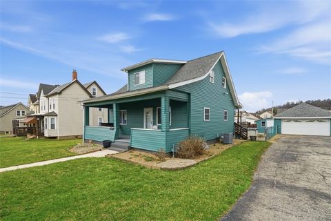 Apartment For Sale - 2927 State St St<br/> White Oak, PA 15131