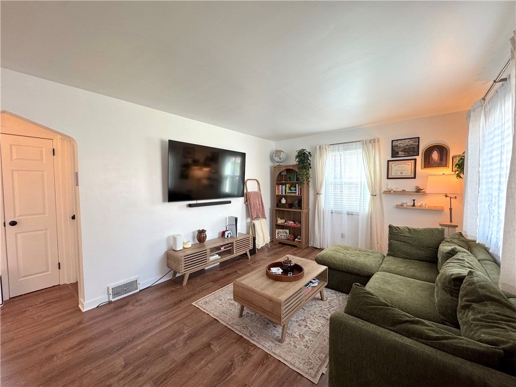 3652 Oakleaf Road