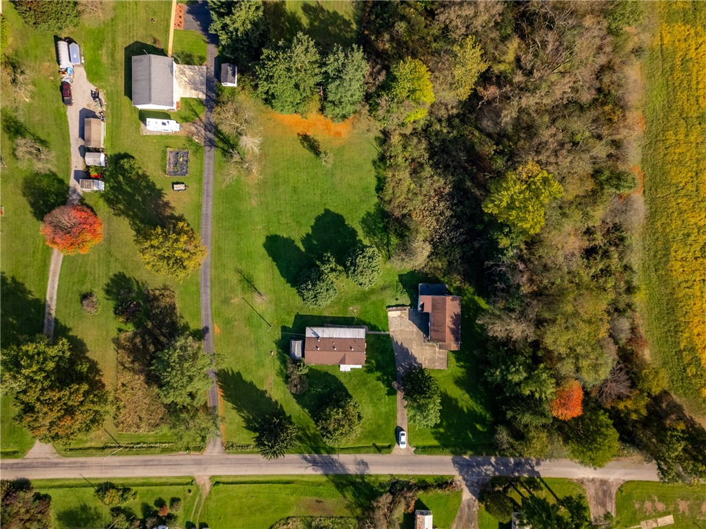 E Lackawannock Twp, Pennsylvania 16137, United States, 3 Bedrooms Bedrooms, ,1 BathroomBathrooms,Residential,Active,39321