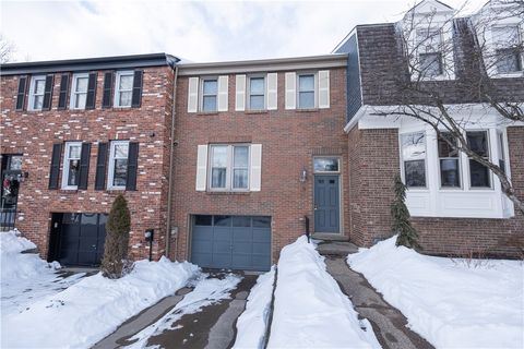 Photo of 11 Raleigh Pl, Pittsburgh, PA 15239 (MLS # 1739154)