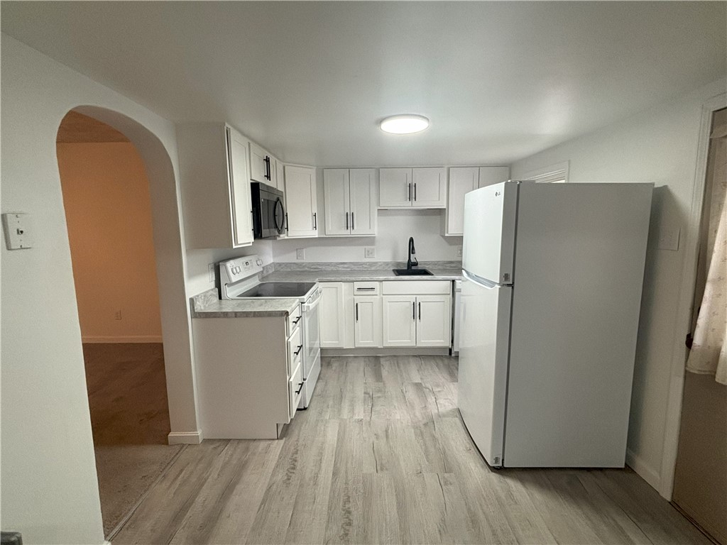 Penn Twp, Pennsylvania 15085, United States, 2 Bedrooms Bedrooms, ,1 BathroomBathrooms,Residential,Active,208414