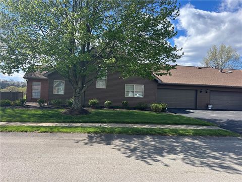 Photo of 1218 Murrychase Ln, Murrysville, PA 15668 (MLS # 1749595)