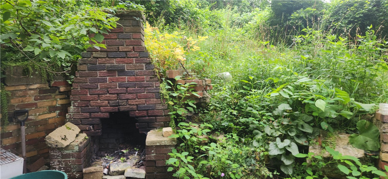 New Castle, Pennsylvania 16101, United States, 4 Bedrooms Bedrooms, ,2 BathroomsBathrooms,Residential,Pending,176269