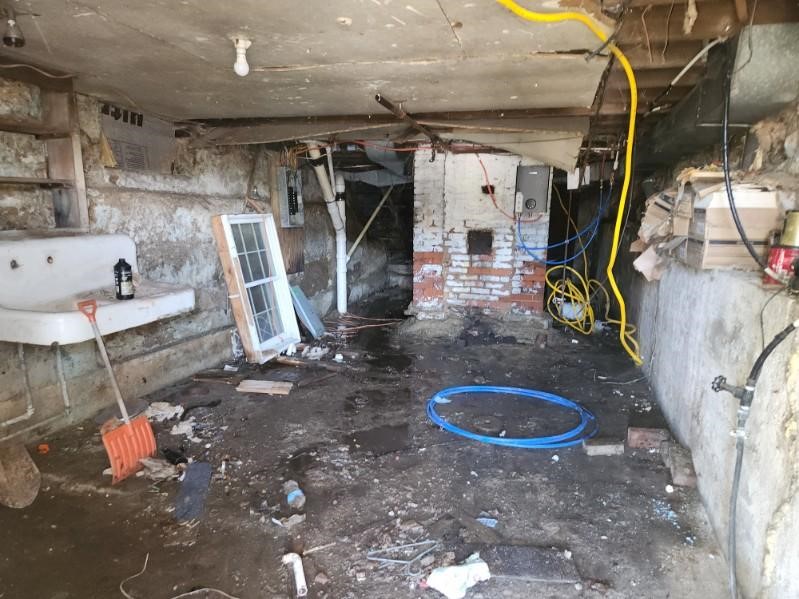 New Castle, Pennsylvania 16101, United States, 4 Bedrooms Bedrooms, ,2 BathroomsBathrooms,Residential,Pending,176269