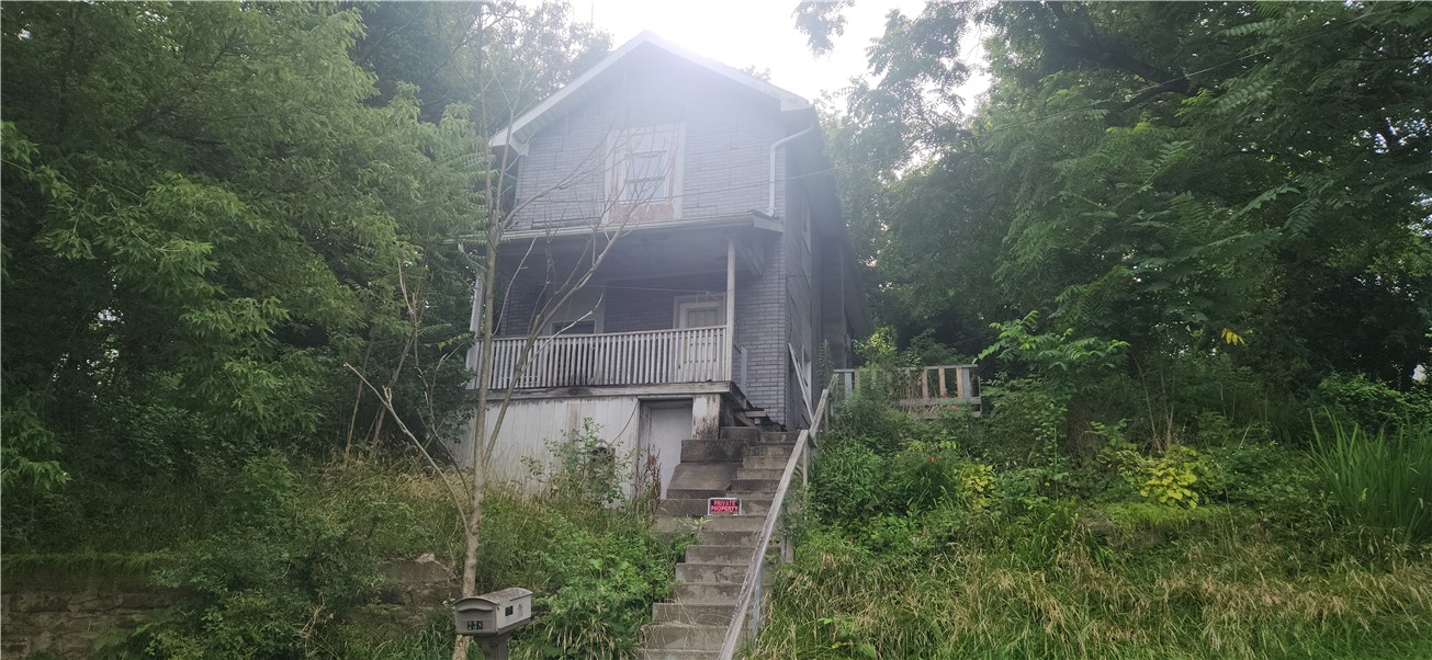 New Castle, Pennsylvania 16101, United States, 4 Bedrooms Bedrooms, ,2 BathroomsBathrooms,Residential,Pending,176269