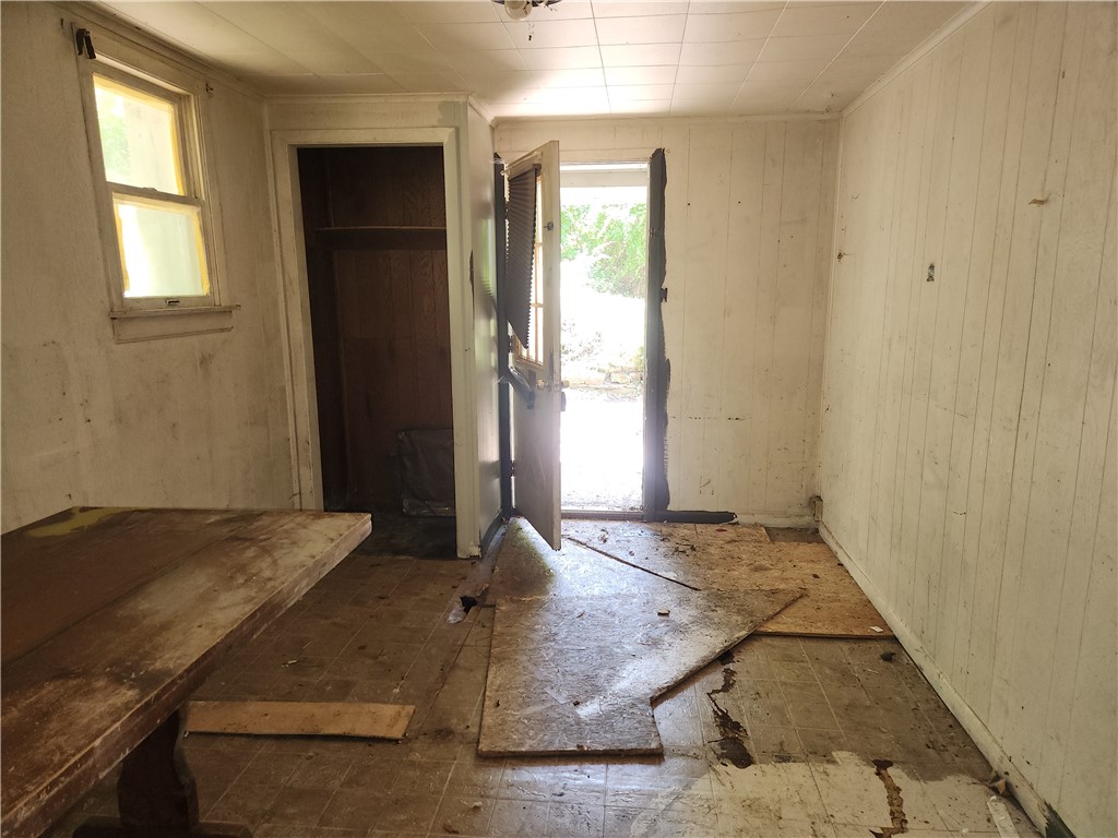 New Castle, Pennsylvania 16101, United States, 4 Bedrooms Bedrooms, ,2 BathroomsBathrooms,Residential,Pending,176269