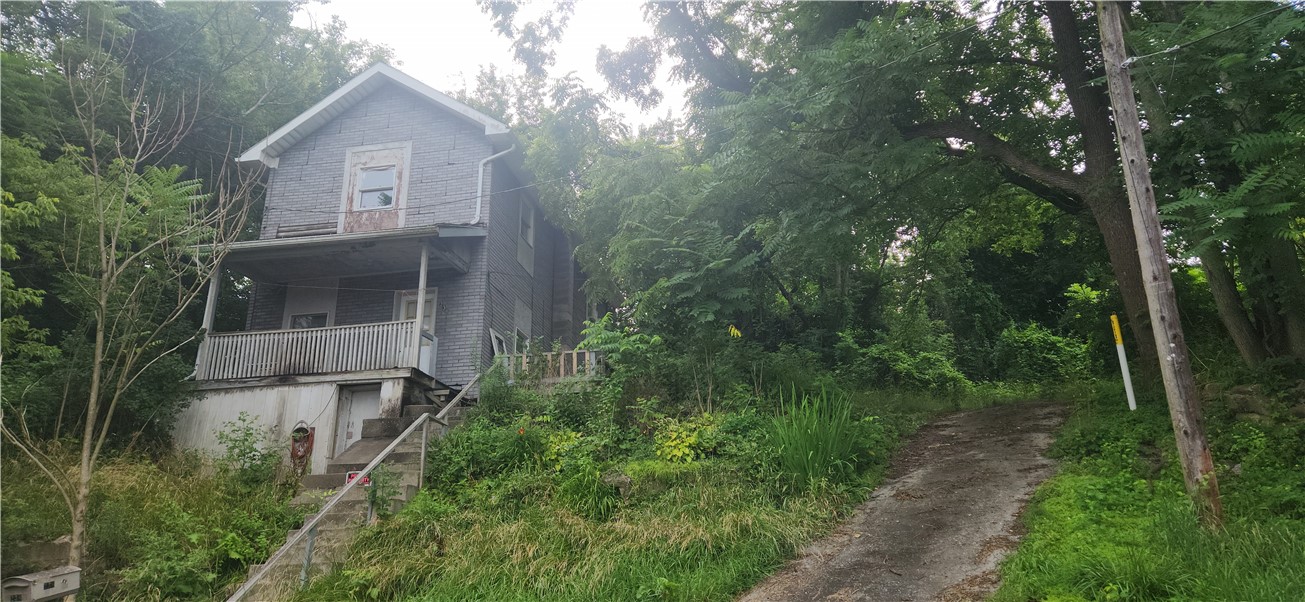 New Castle, Pennsylvania 16101, United States, 4 Bedrooms Bedrooms, ,2 BathroomsBathrooms,Residential,Pending,176269