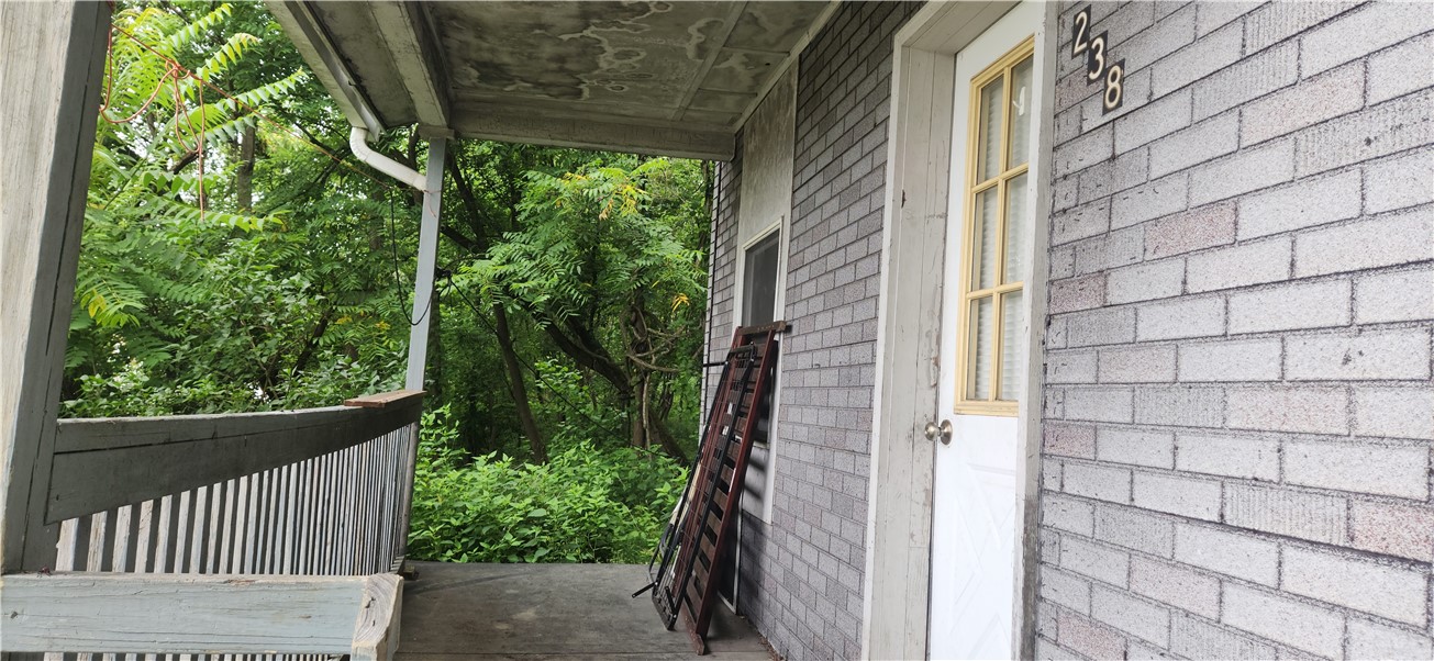 New Castle, Pennsylvania 16101, United States, 4 Bedrooms Bedrooms, ,2 BathroomsBathrooms,Residential,Pending,176269