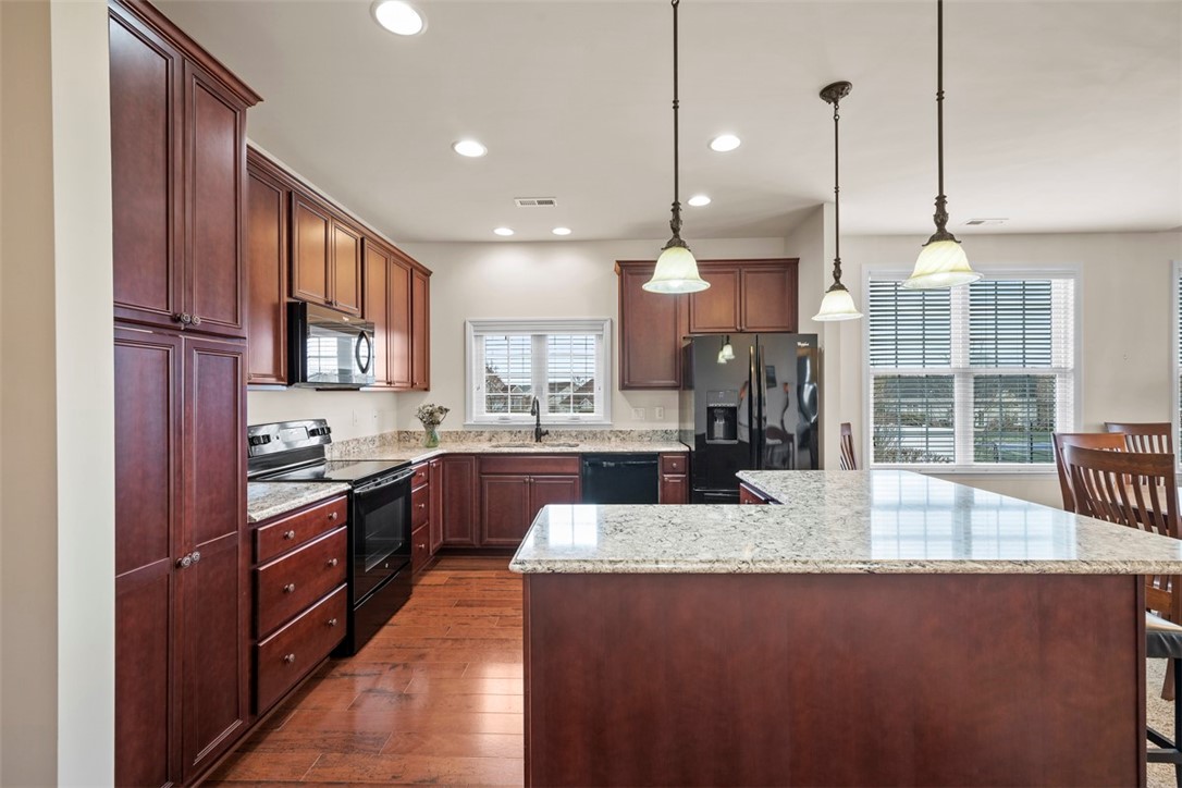 Ohio Twp, Pennsylvania 15143, United States, 2 Bedrooms Bedrooms, ,2 BathroomsBathrooms,Residential,Active,102309