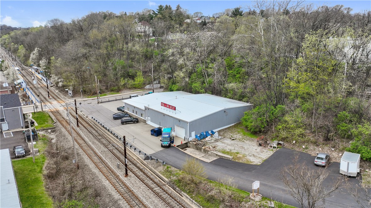 Castle Shannon, Pennsylvania 15234, United States, ,Commercial,Contingent,120281