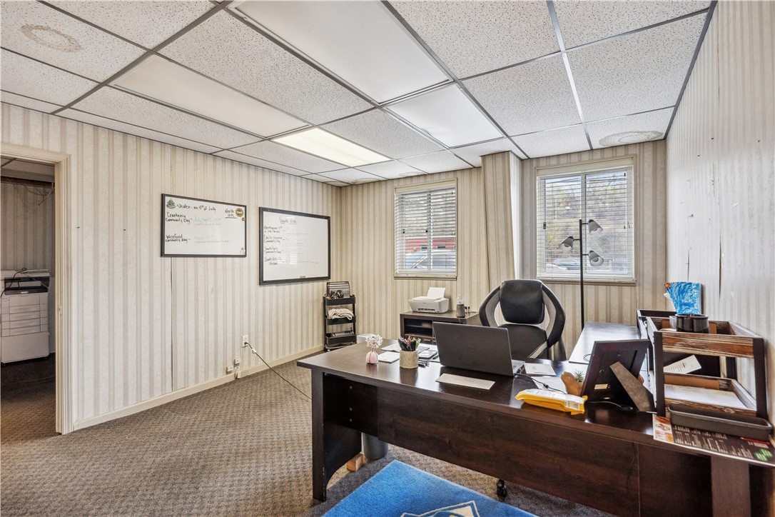 Castle Shannon, Pennsylvania 15234, United States, ,Commercial,Contingent,120281