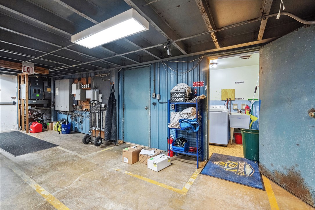 Castle Shannon, Pennsylvania 15234, United States, ,Commercial,Contingent,120281