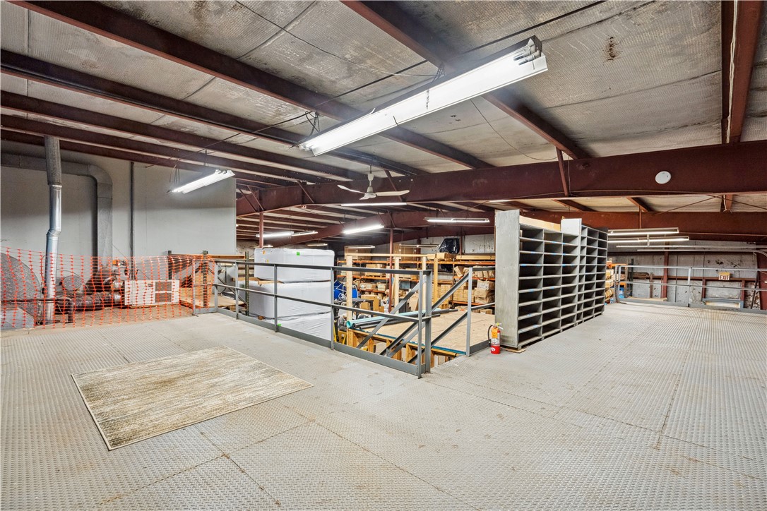 Castle Shannon, Pennsylvania 15234, United States, ,Commercial,Contingent,120281