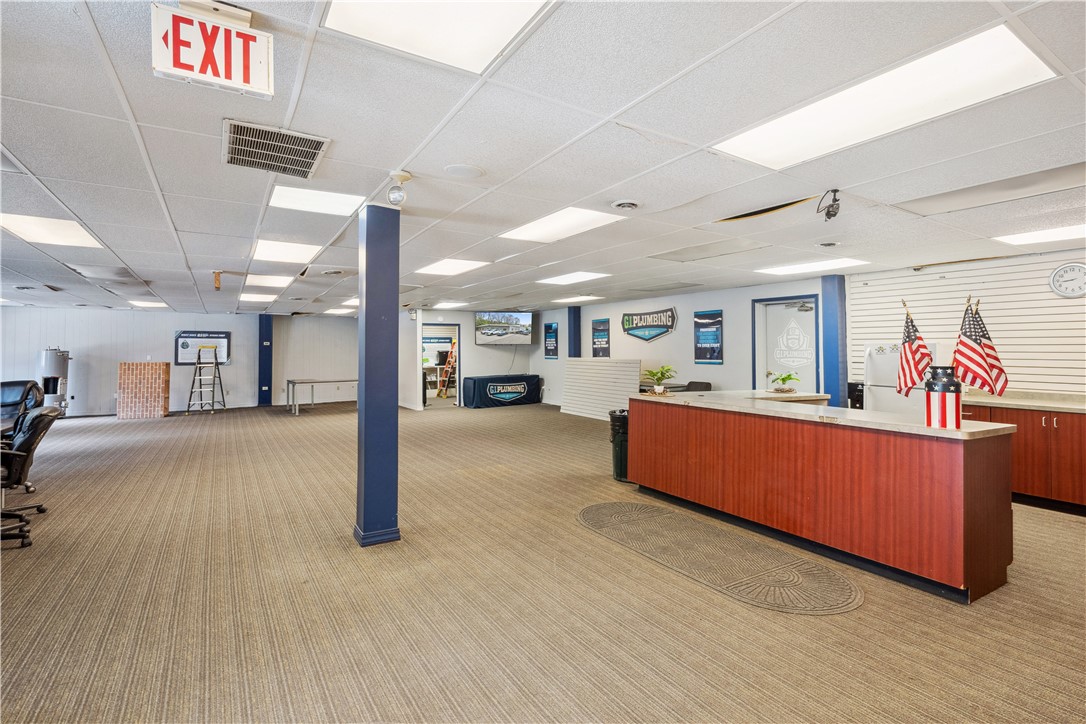 Castle Shannon, Pennsylvania 15234, United States, ,Commercial,Contingent,120281